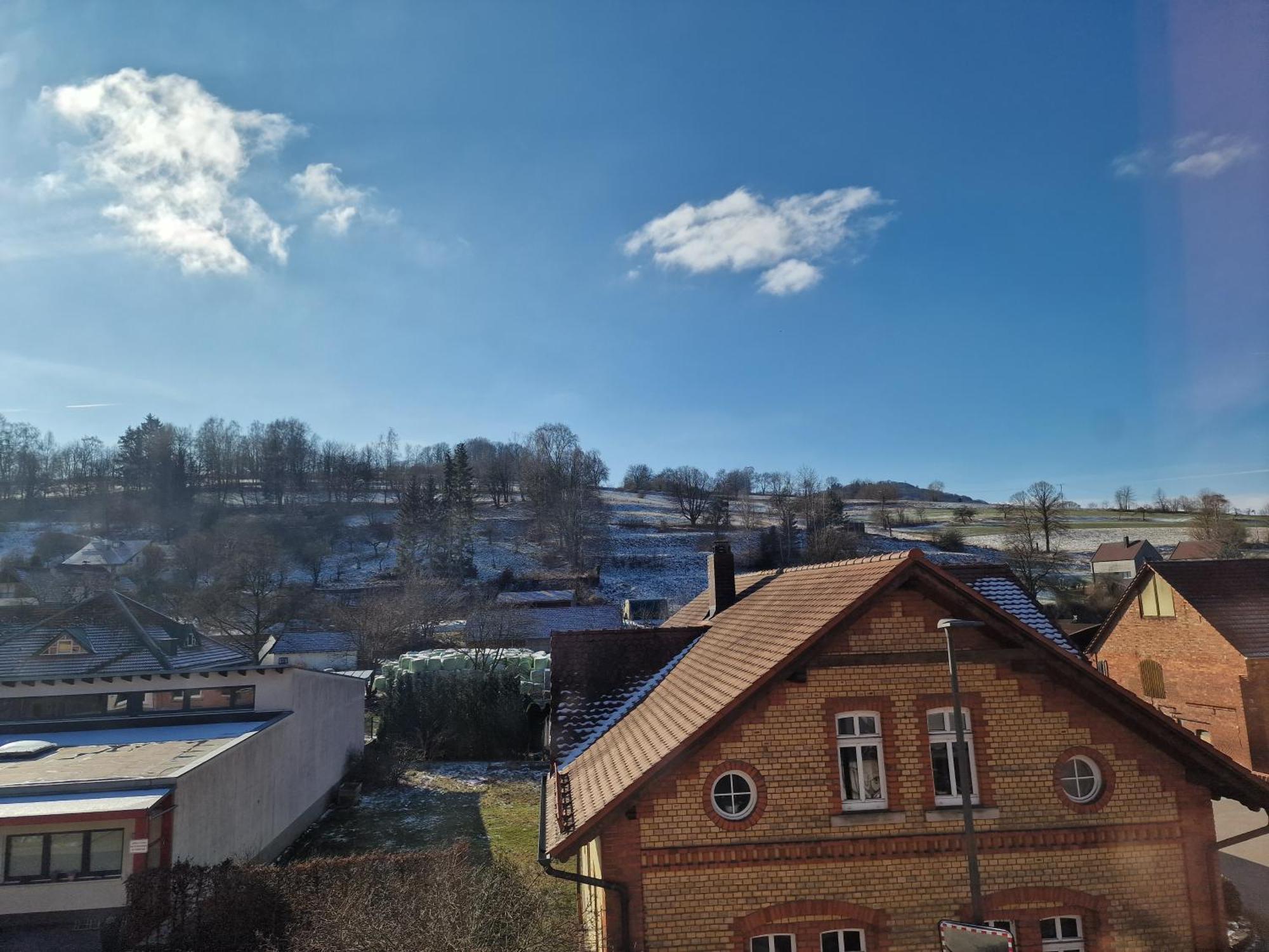 Zur Sonne "Gasthaus-Bar-Events" ポッペンハウゼン エクステリア 写真